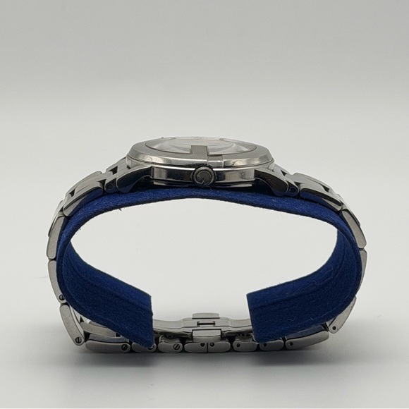 GUCCI 101J STAINLESS STEEL WATCH - Picture 3 of 11